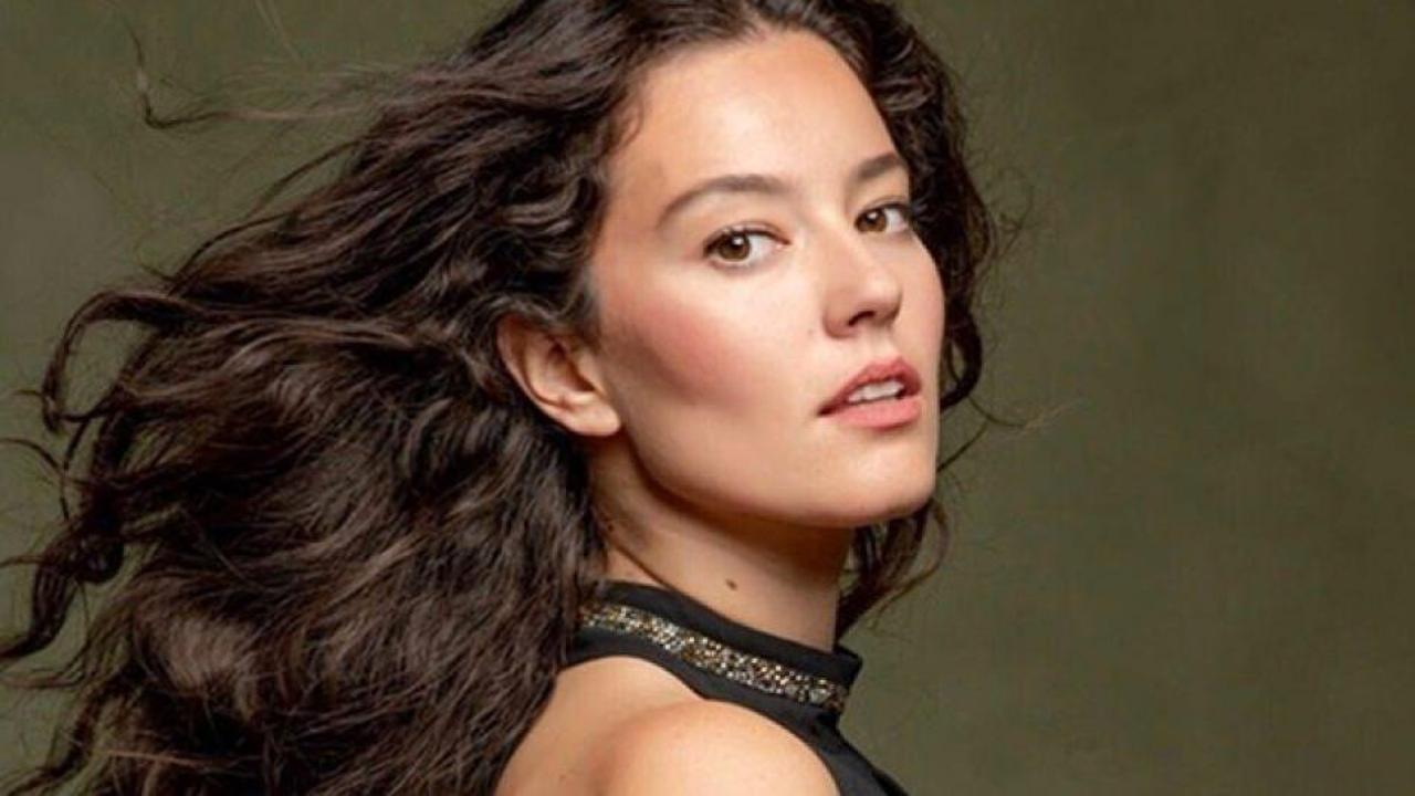 Pelin Akil'e Osmanlı Tokadı gibi etki!