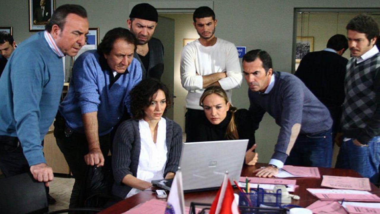 Bakanlık istedi Arka Sokaklar dizisi devreye girdi