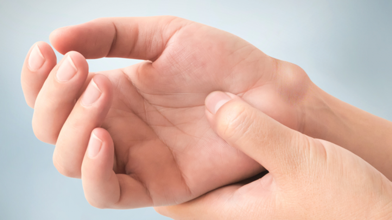 Elde kistinin (Ganglion) belirtileri var mıdır? El kistinin tedavi yöntemi nedir?