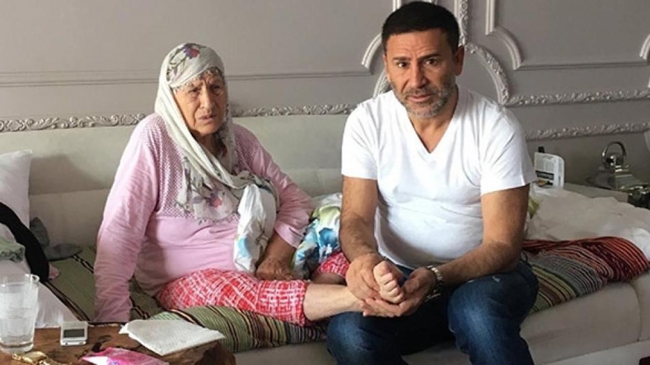 İzzet Yıldızhan annesi için dua istedi!