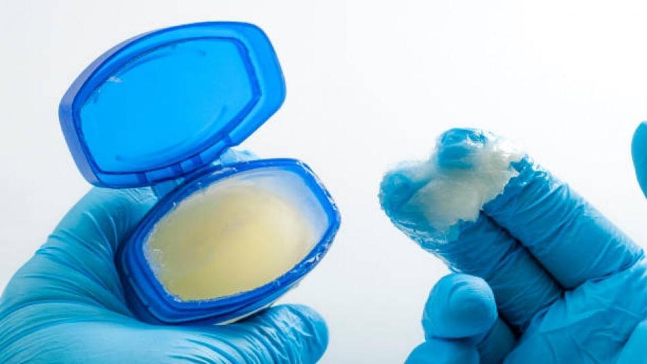 Vazelin yüze sürülür mü? Vazelinin cilde faydaları nelerdir?