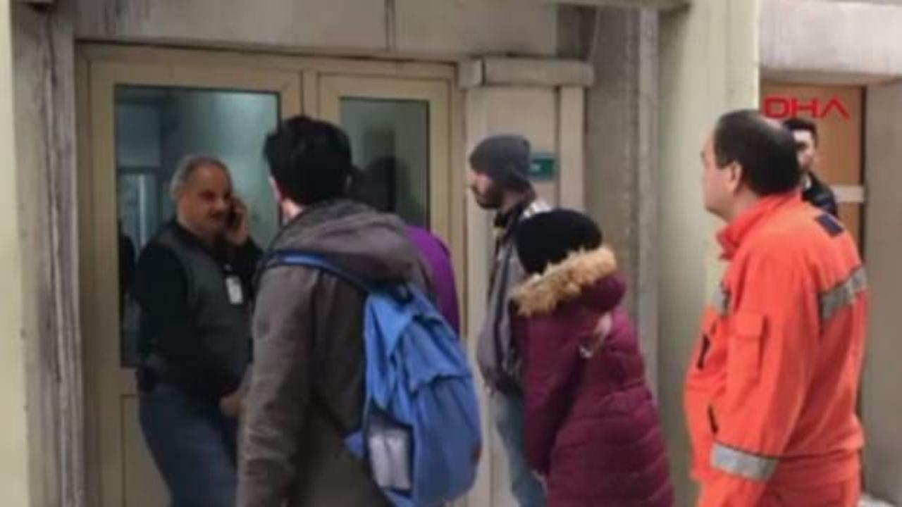 Askeri hastanede b&uuml;y&uuml;k panik! Rehin aldı