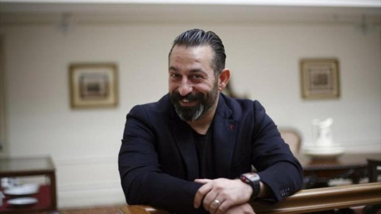 Cem Yılmaz'a nazar değdi! G&ouml;z&uuml;...