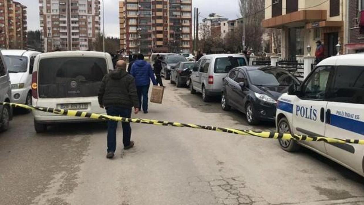 &Ccedil;iğ k&ouml;fte siparişi g&ouml;t&uuml;ren kurye bı&ccedil;aklandı