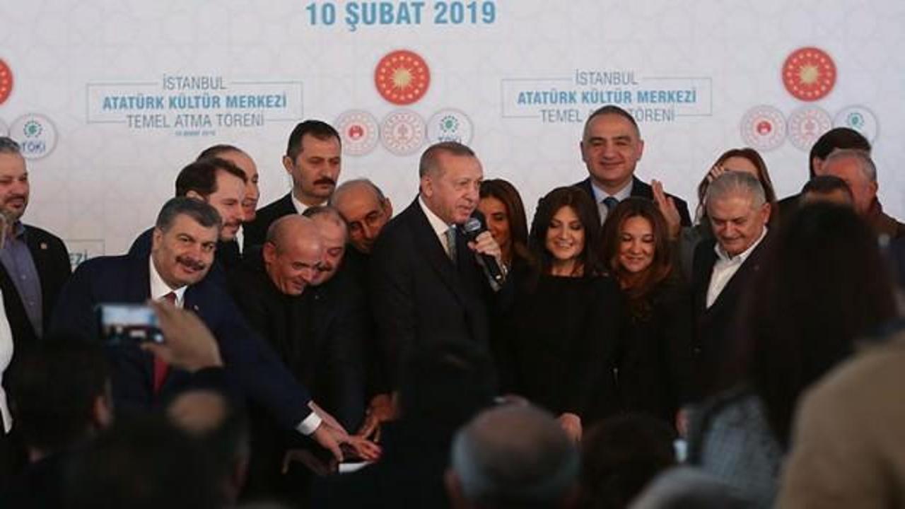 Cumhurbaşkanı Erdoğan Taksim Camisi inşaatında incelemelerde bulundu