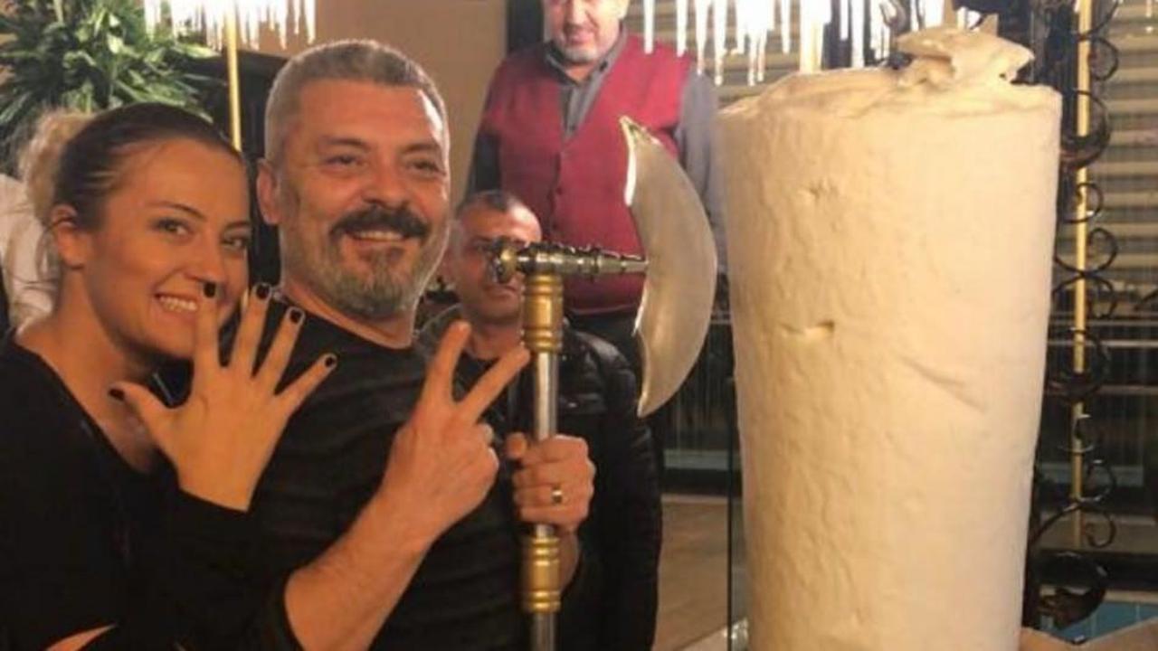 Necmi Yapıcı'dan baltalı evlilik yıl dönümü kutlaması 