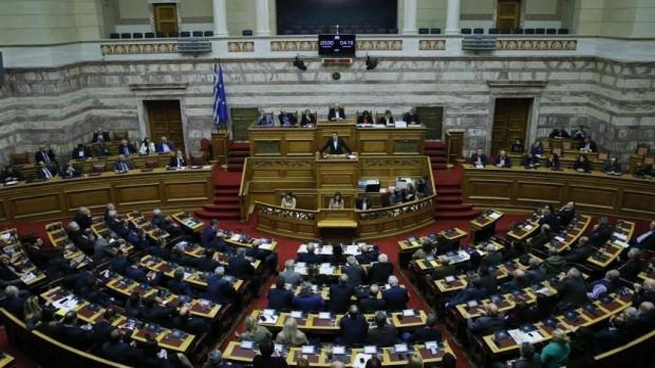 Yunanistan Makedonya'nın NATO üyeliğini onayladı