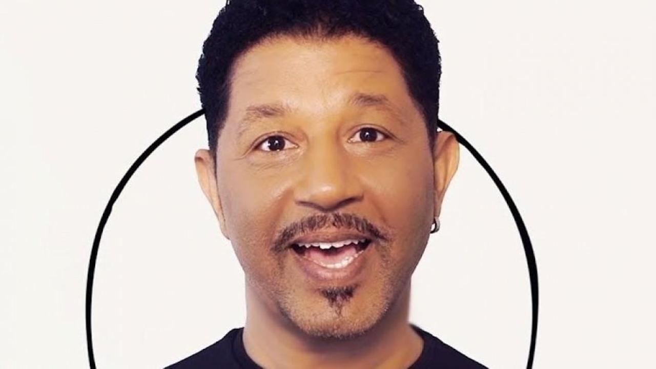 Mansur Ark g&ouml;z kapaklarını aldırdı!