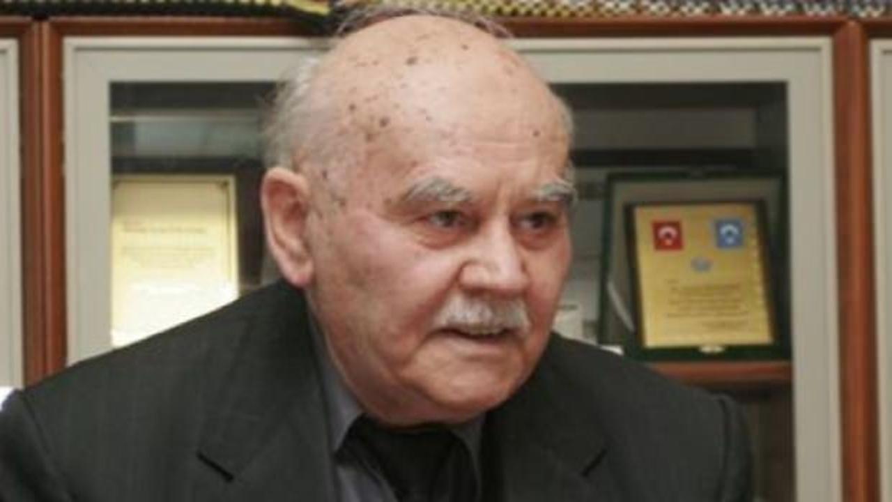 Mustafa Necati Özfatura vefat etti
