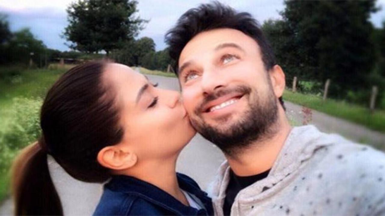 Tarkan&rsquo;dan eşine romantik mesaj!