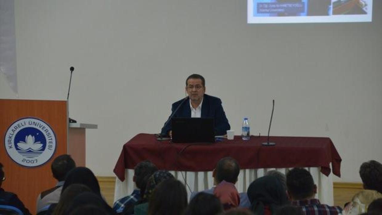 "Doğu Türkistan Gerçeği" konferansı düzenlendi