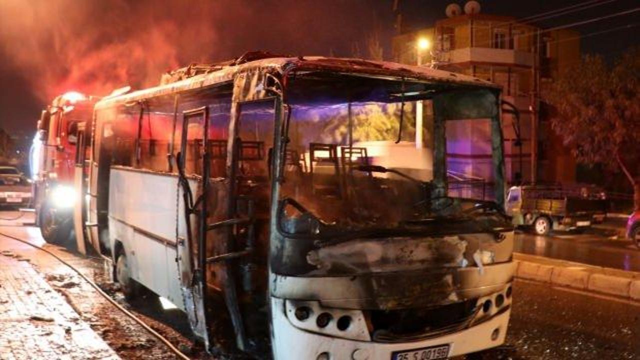 İzmir'de servis minibüsünde yangın