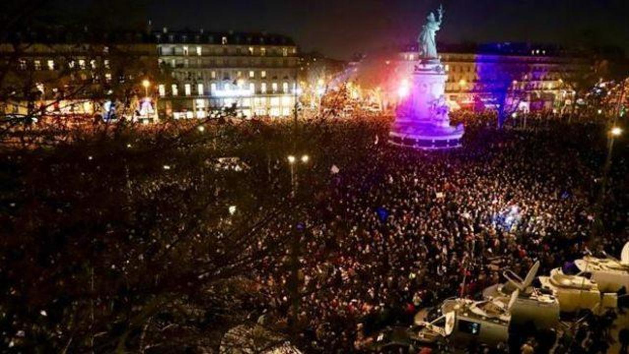 Fransa’da binler sokağa döküldü