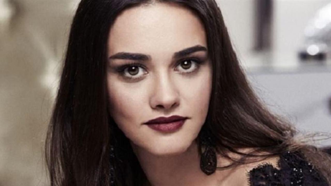 Hande Soral hamile mi? A&ccedil;ıkladı...