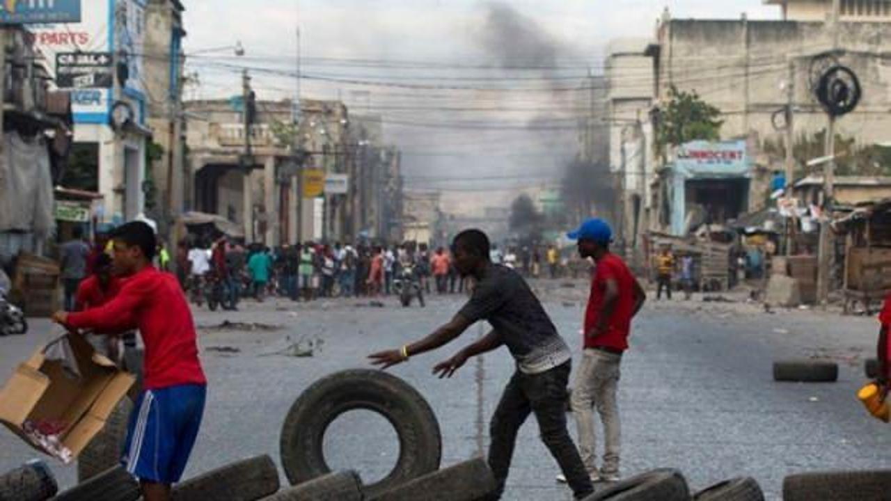 Haiti karıştı: Amerikalılar defolsun, yaşasın Putin!