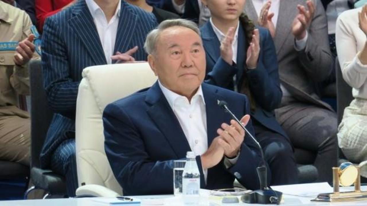 Kazakistan'da Nazarbayev hükümeti feshetti
