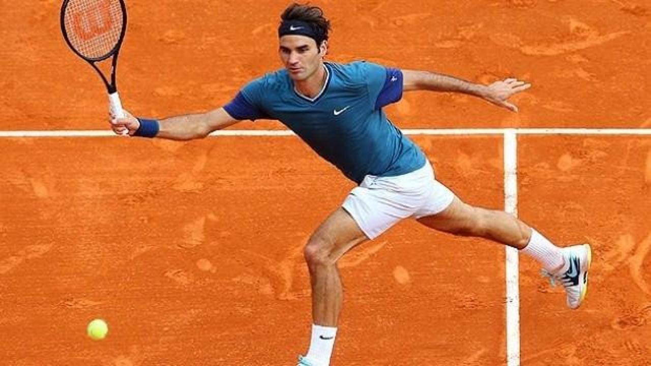 Roger Federer toprak kortlara geri dönüyor