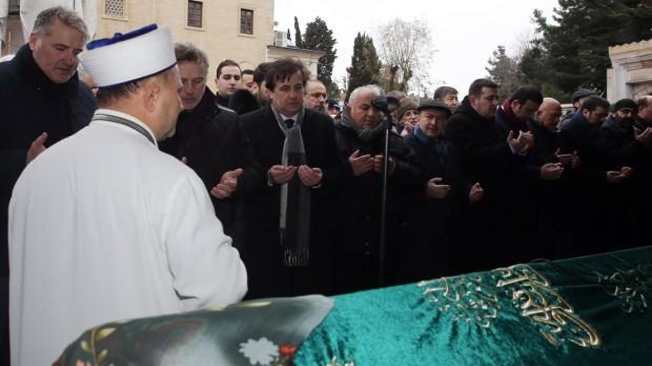 Ali Gültekin'in annesi son yolculuğuna uğurlandı