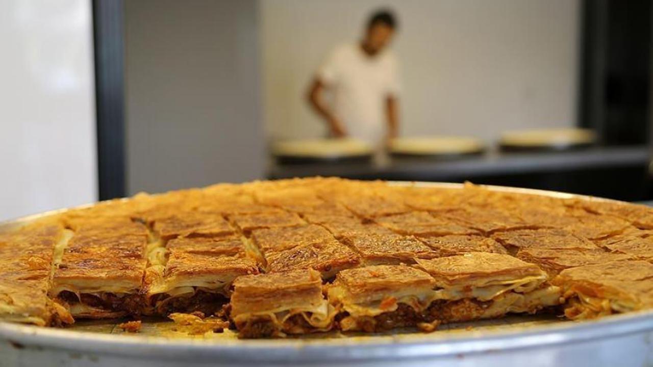 Pratik kabaklı börek tarifi