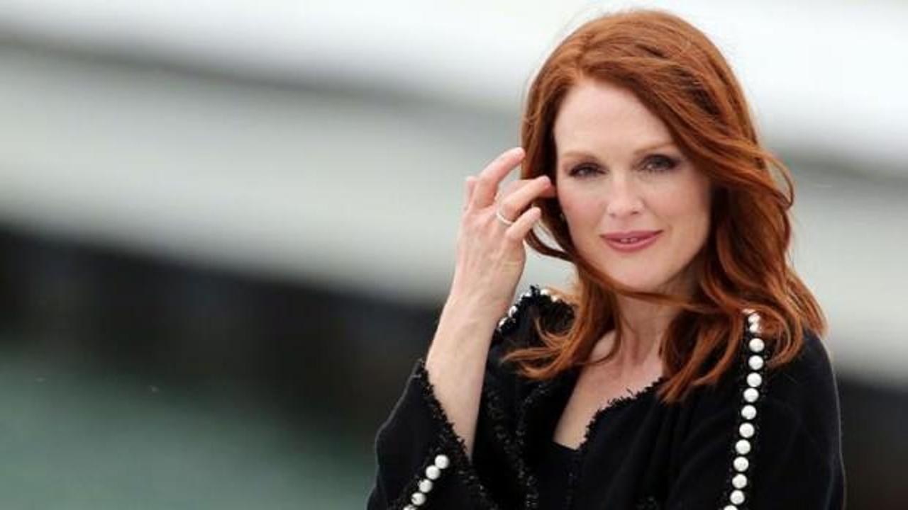 Julianne Moore Oscar adayı filmden kovuldu