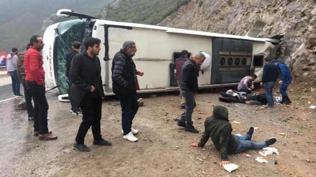 Antalya’da yolcu otobüsü kaza yaptı! Çok sayıda yaralı var