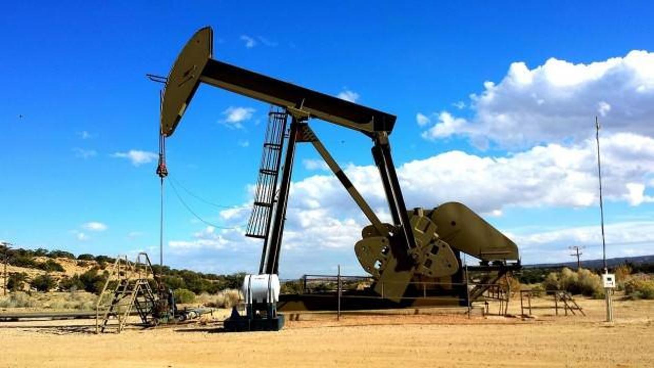 Brent petrolün varili 42,78 dolar