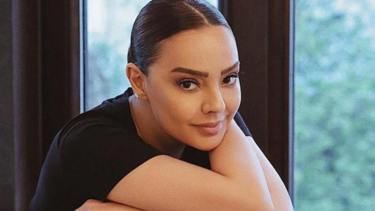 Ebru G&uuml;ndeş'ten 1 milyonluk &ouml;d&uuml;llendirme