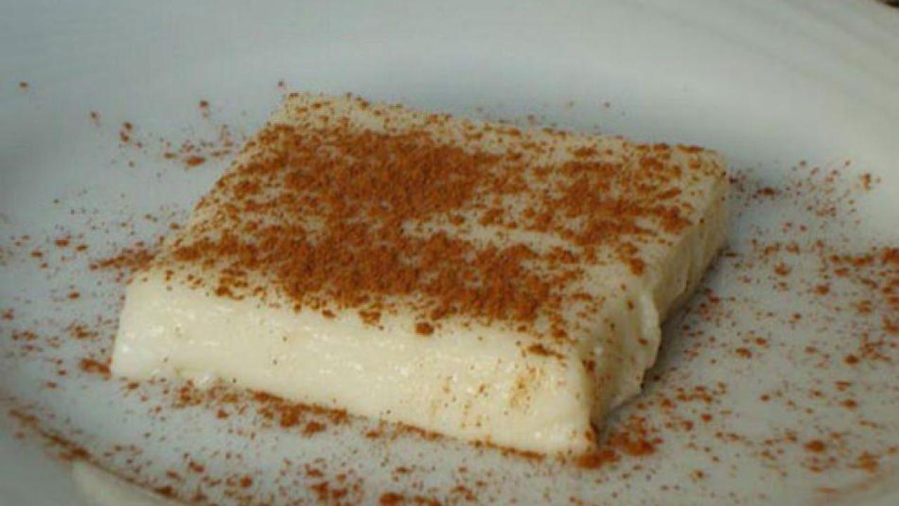 Enfes yalancı tavuk g&ouml;ğs&uuml; tatlısı tarifi