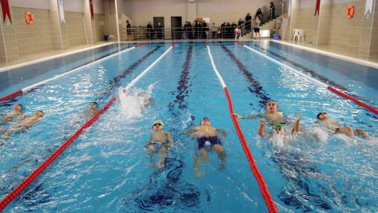 Bağcılar'ın 22 mahallesine yüzme havuzu