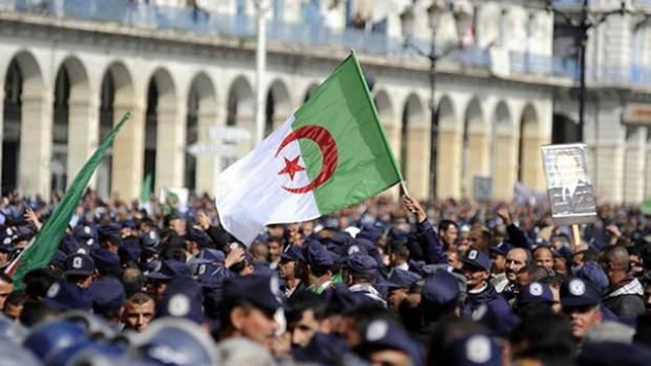 Cezayir'de protestolar devam ediyor!