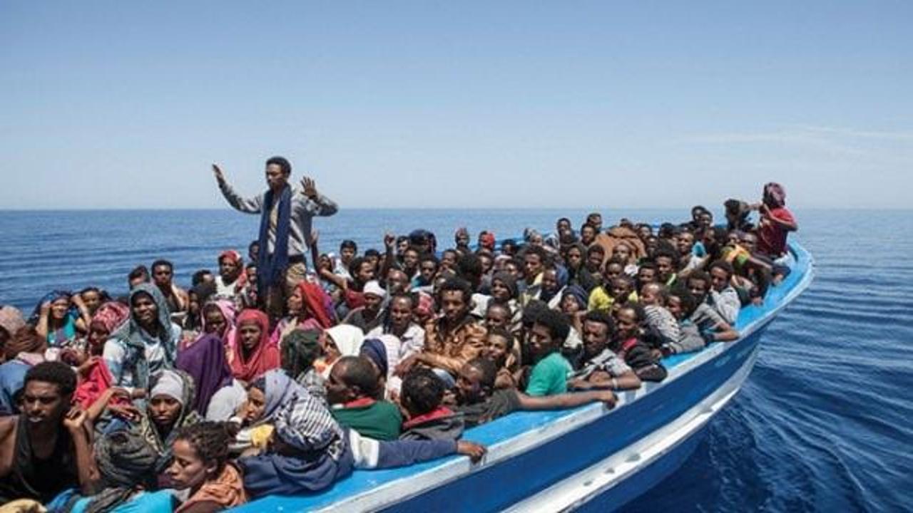 İtalya'da göçmen krizi! Kara sularını kapatacaklar