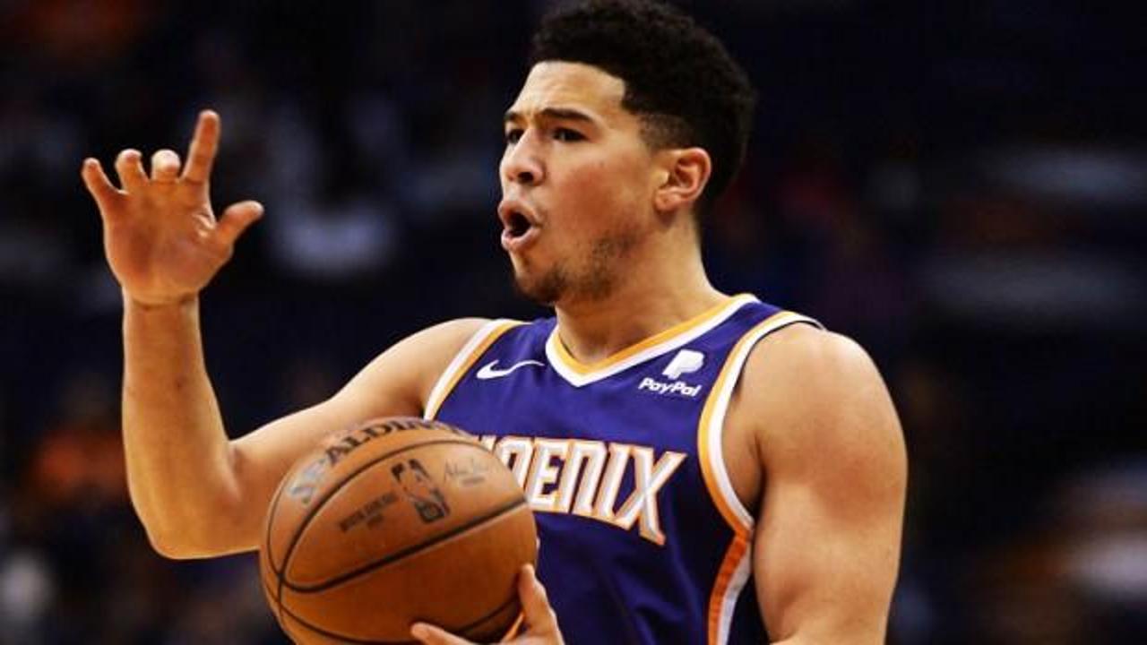 Devin Booker NBA tarihine geçti