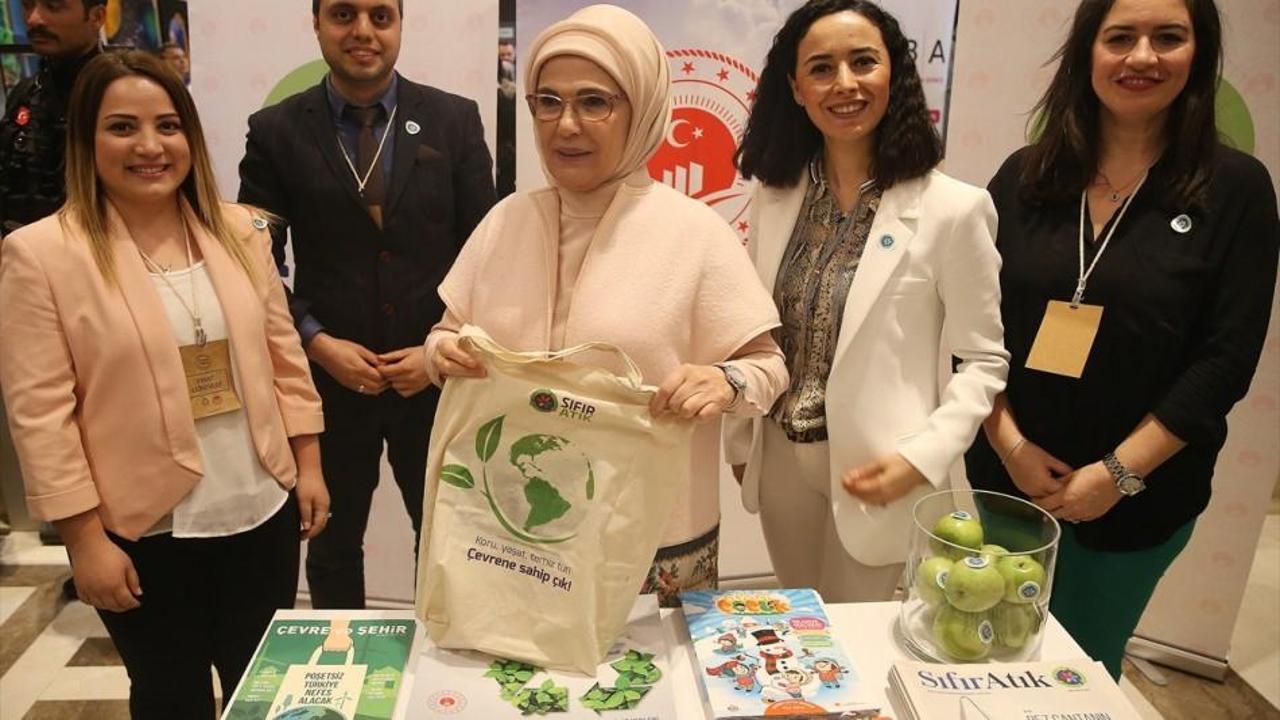 Emine Erdoğan 'Cemre Çarşısı' etkinliğine katıldı