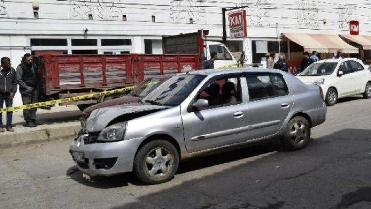 İzmir'de seyir halindeki otomobile pompalı saldırı