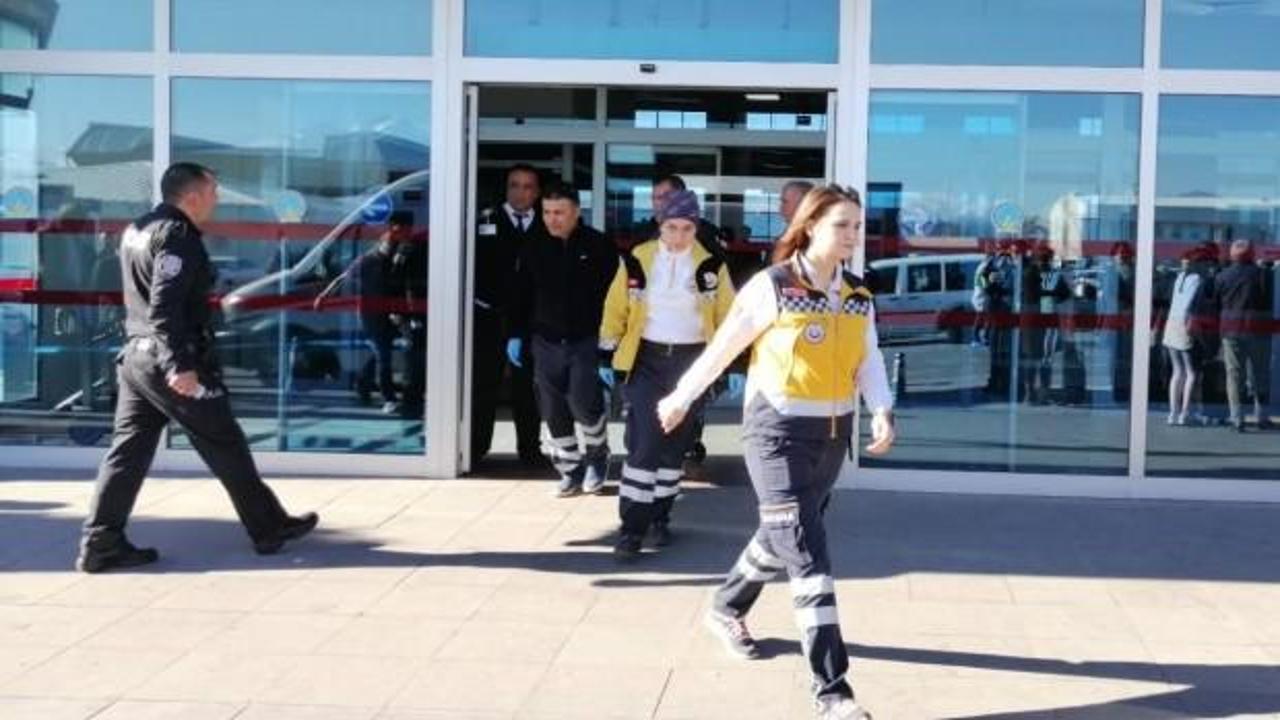 Kayseri Havalimanı'nda silahlı kavga: Yaralılar var!
