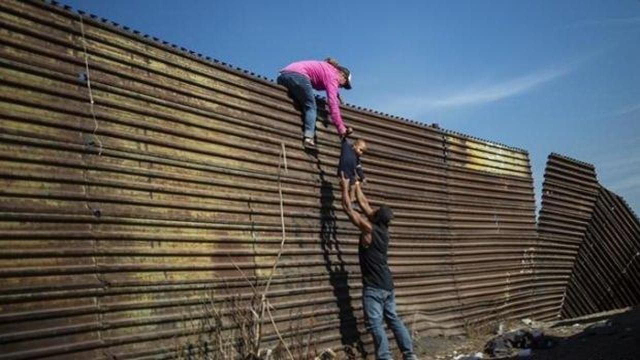 Pentagon'dan Meksika duvarına destek!