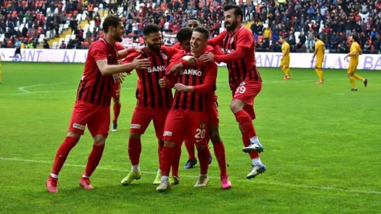 Gazişehir penaltı ile 3 puana uzandı!
