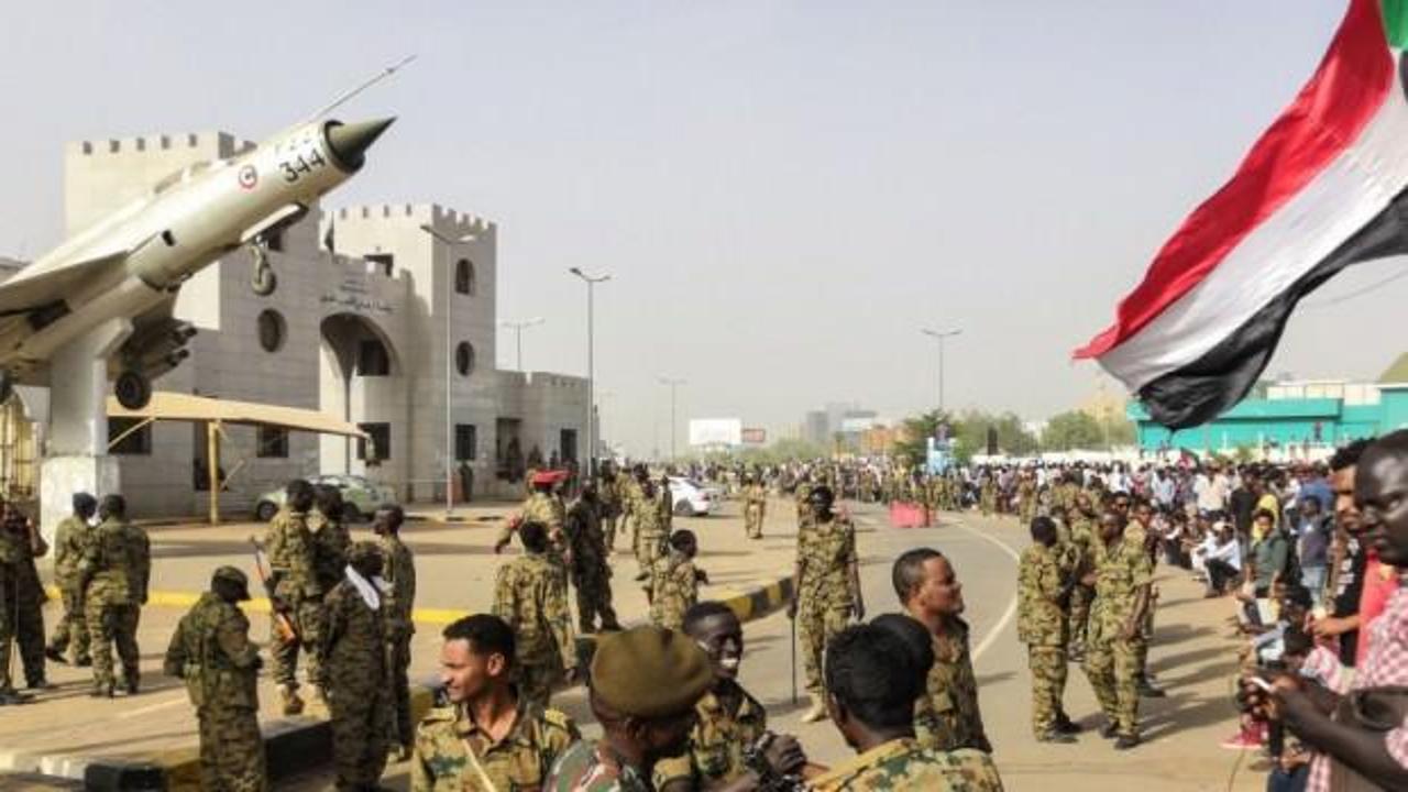 Sudan ordusundan halka çağrı