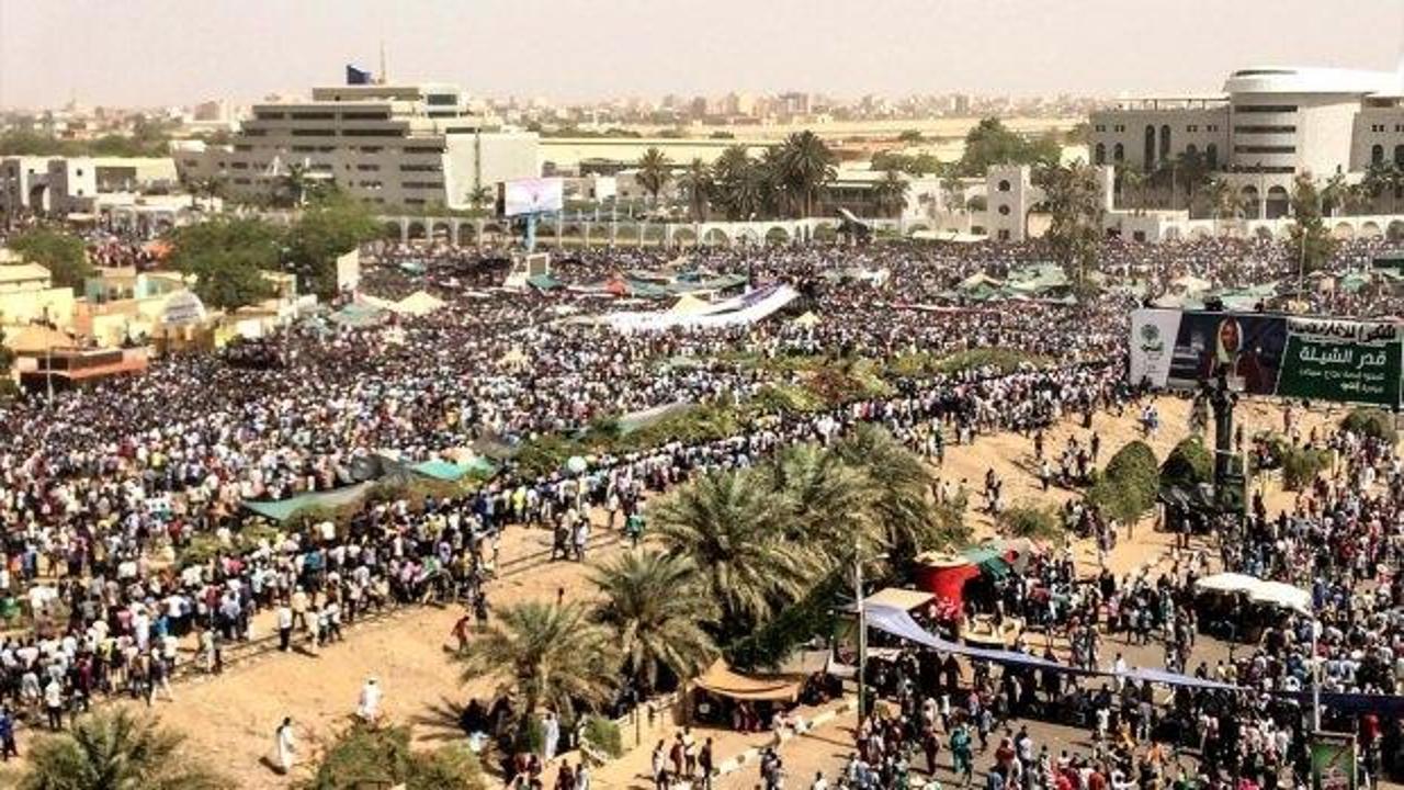 Sudan'da Askeri Geçiş Konseyi üyeleri yemin etti