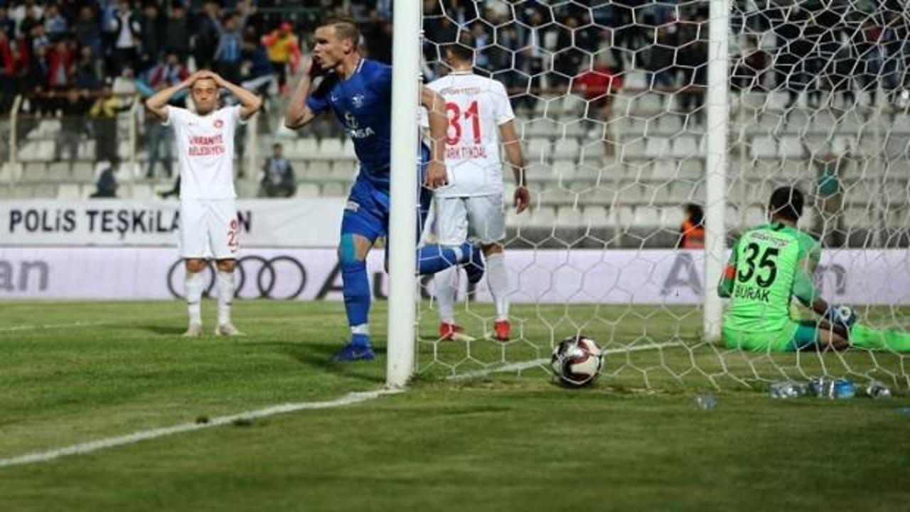 Adana Demirspor'dan play-off aşkına kritik 3 puan