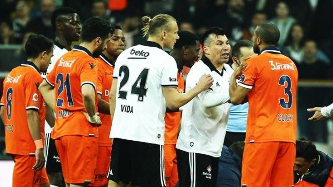 Beşiktaş'ta sakatlık şoku! Oyunu terk etti