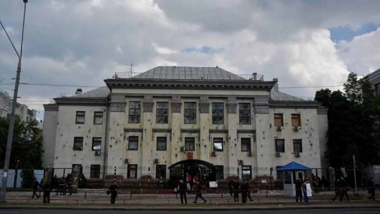 Kiev'deki Rus büyükelçiliği yakınında patlama