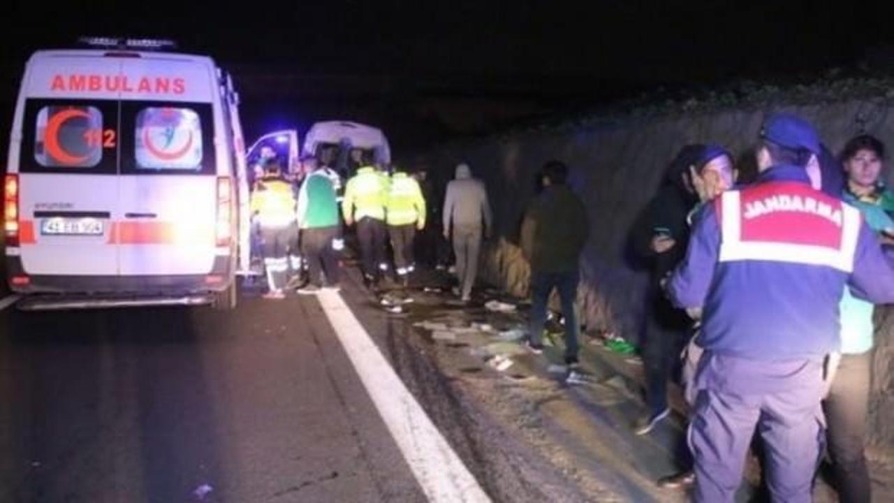 Bursaspor taraftarını taşıyan minibüs kaza yaptı!