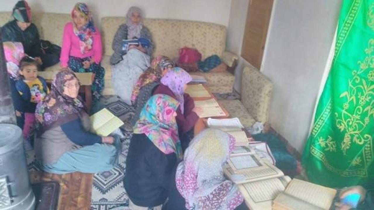 Köydeki kadınlar için Kur'an-ı Kerim kursu