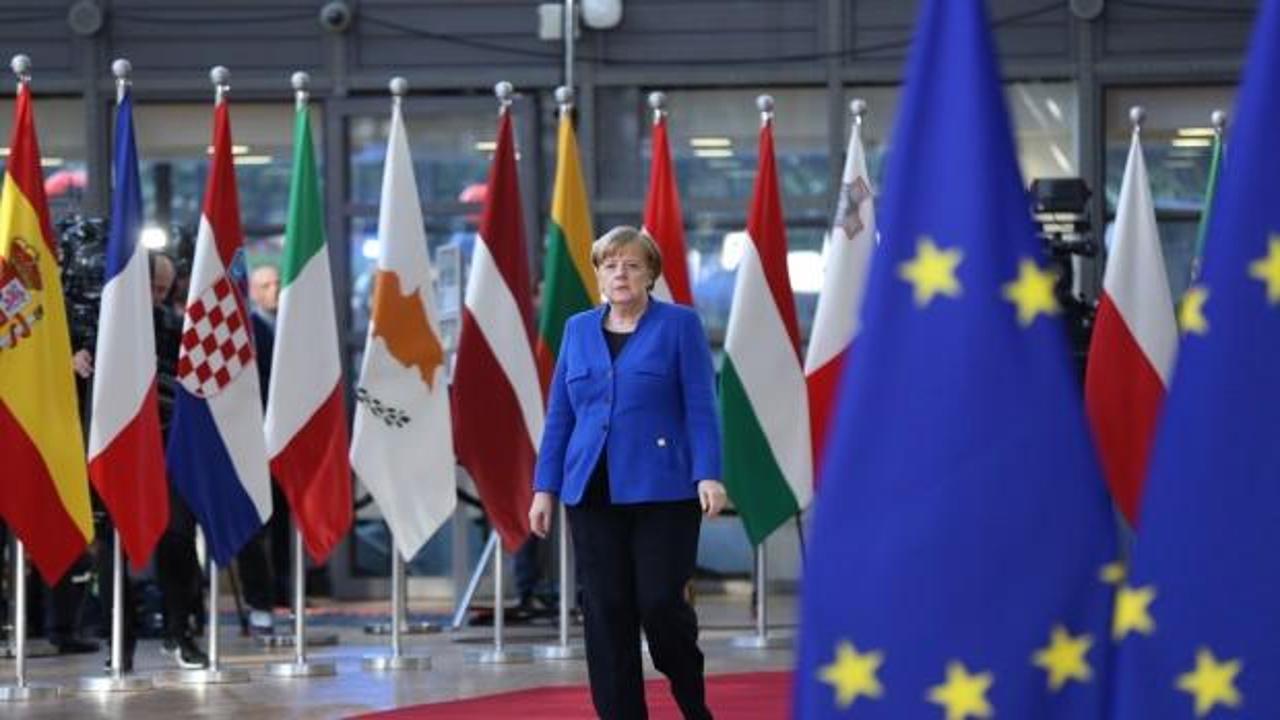 Juncker'den Merkel çıkışı: AB Başkanı mı olacak?