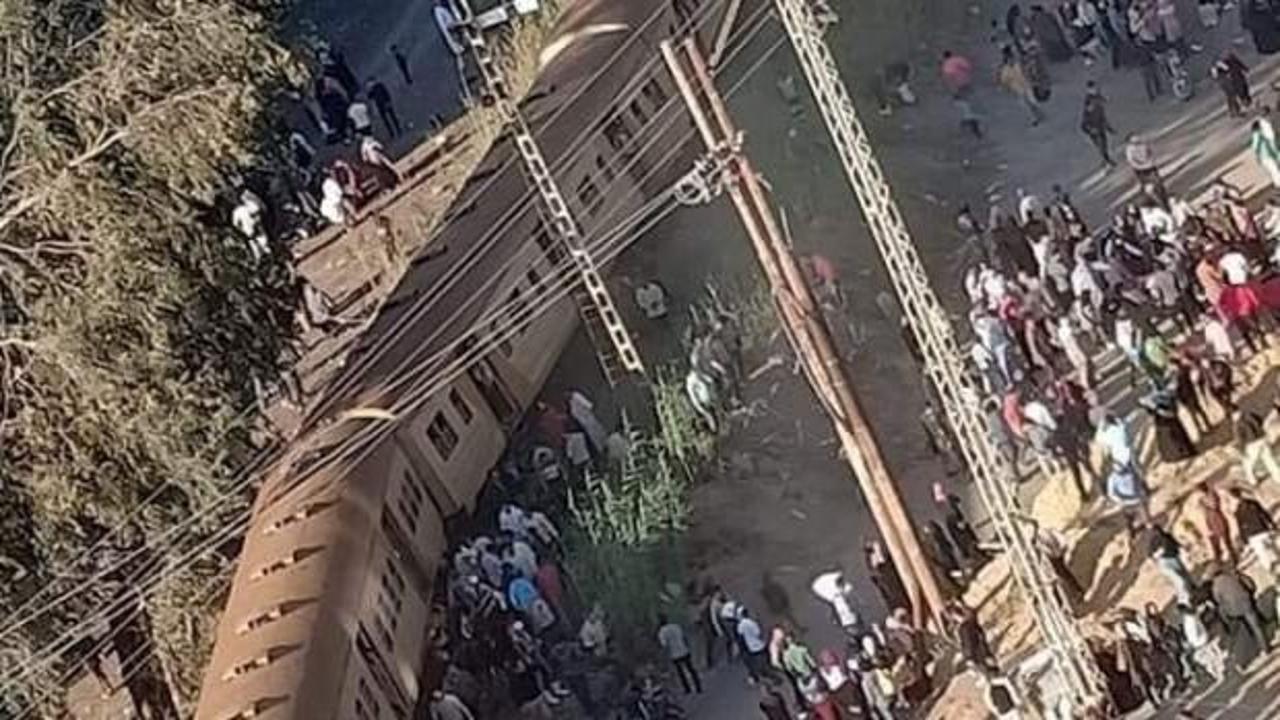 Mısır'da tren raydan çıktı: en az 25 yaralı