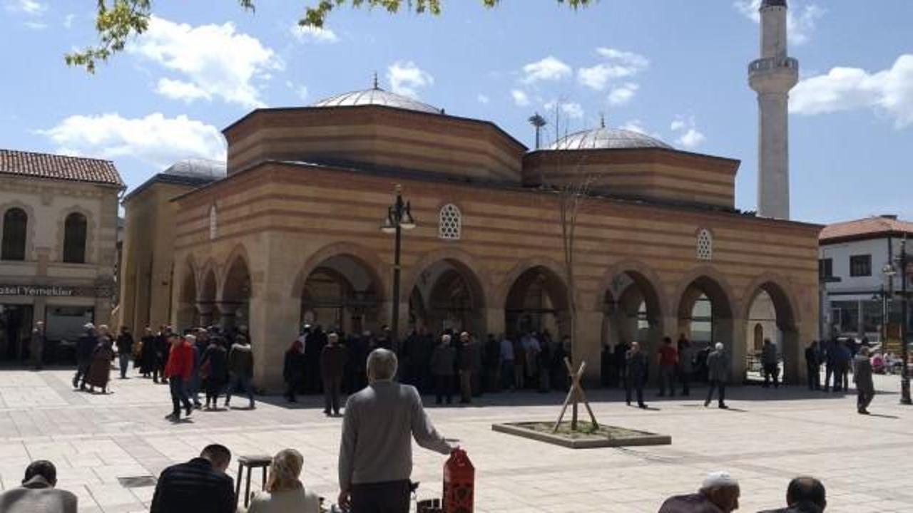 Abdest alan adamın acı &ouml;l&uuml;m&uuml;