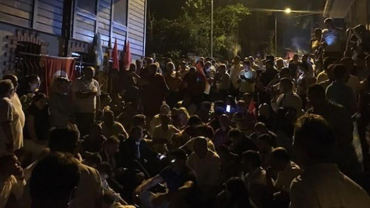 Akşener'in evinin önünde slogan atan 16 kişi hakkında karar