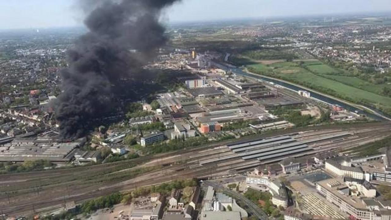 Almanya'da Türk işçilerin de çalıştığı fabrikada korkutan yangın