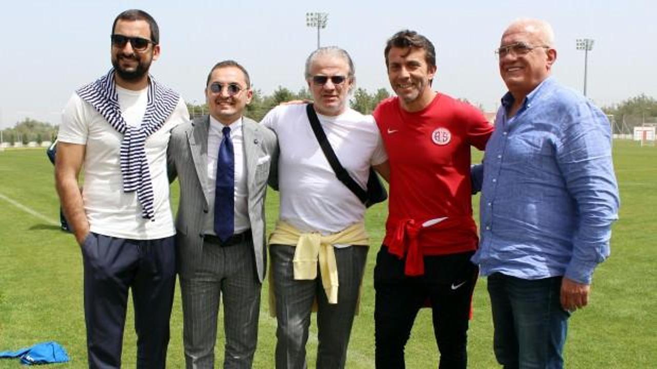 Antalyaspor antrenmanına sürpriz konuklar